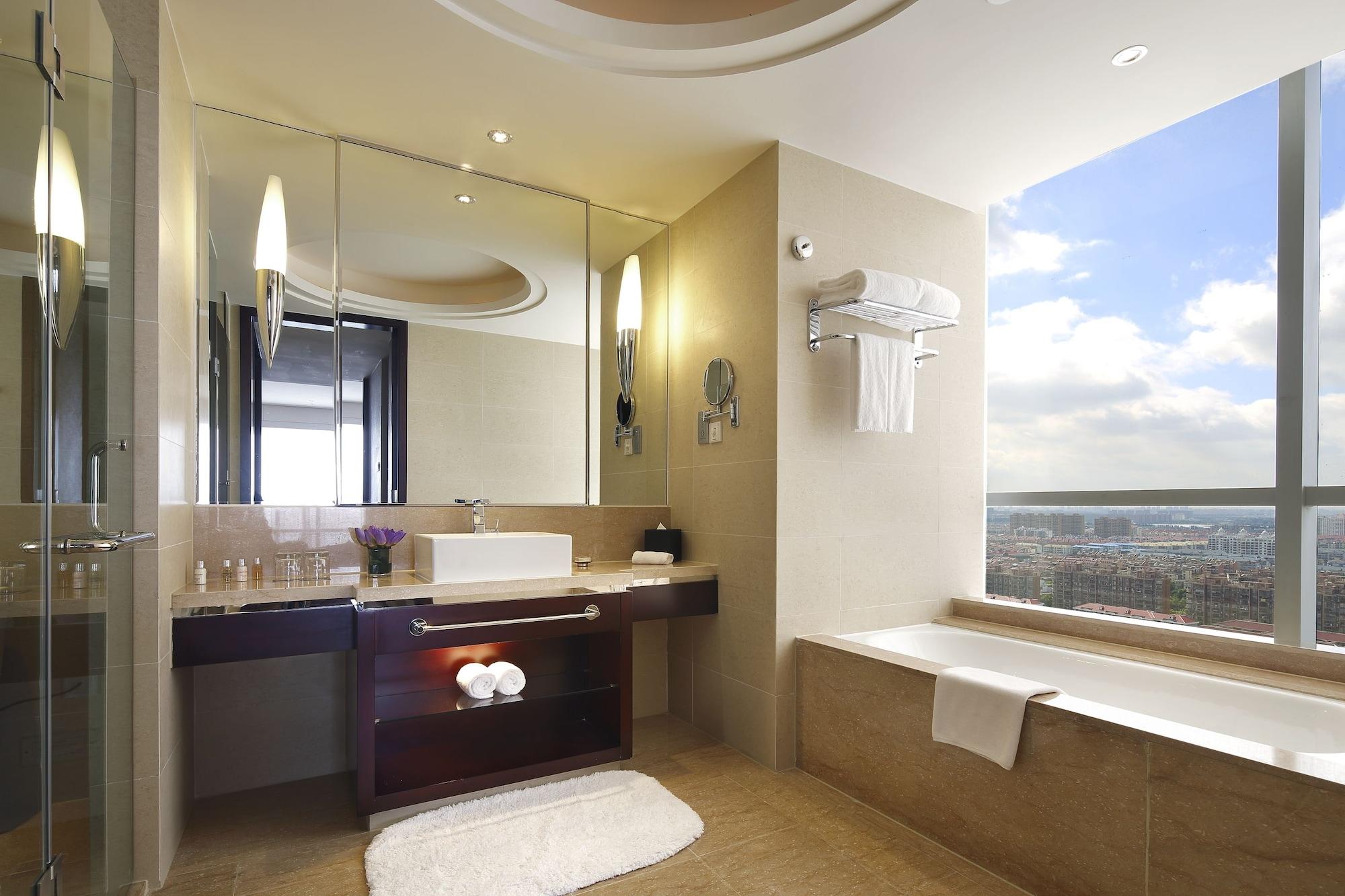 The Qube Hotel Shanghai -Close To Pudong International Airport And Disney Land Exterior photo