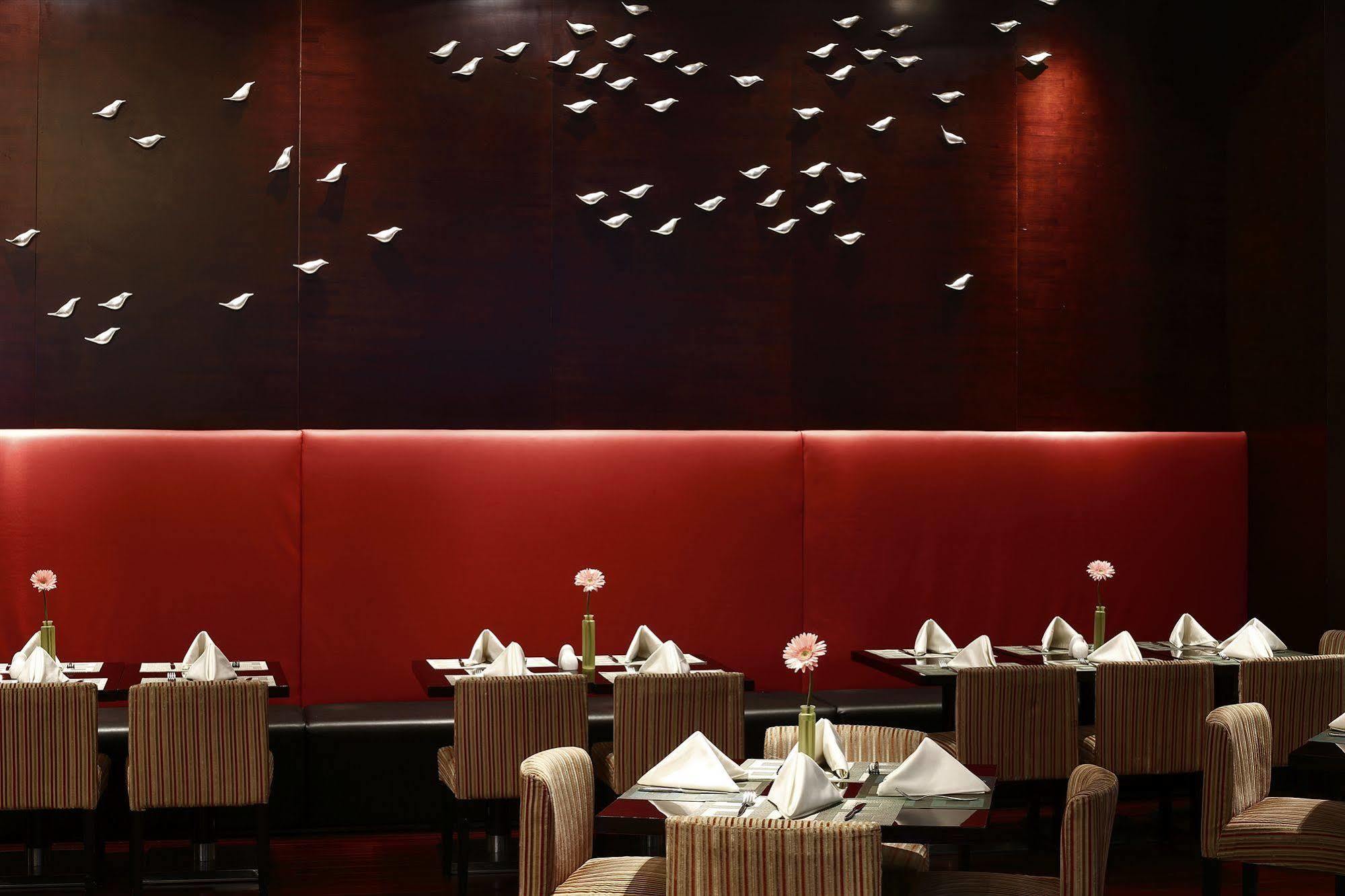 The Qube Hotel Shanghai -Close To Pudong International Airport And Disney Land Exterior photo