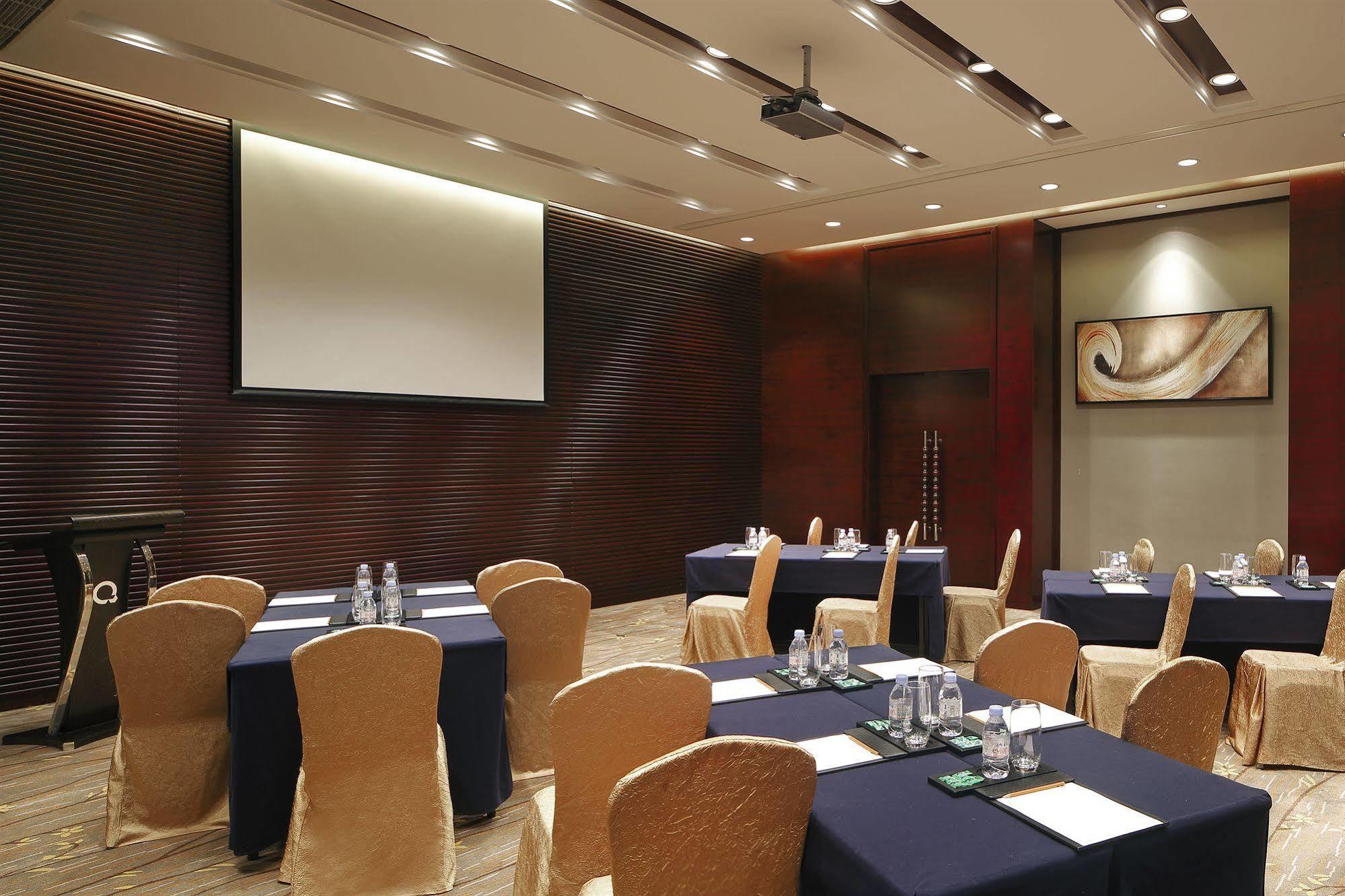 The Qube Hotel Shanghai -Close To Pudong International Airport And Disney Land Exterior photo